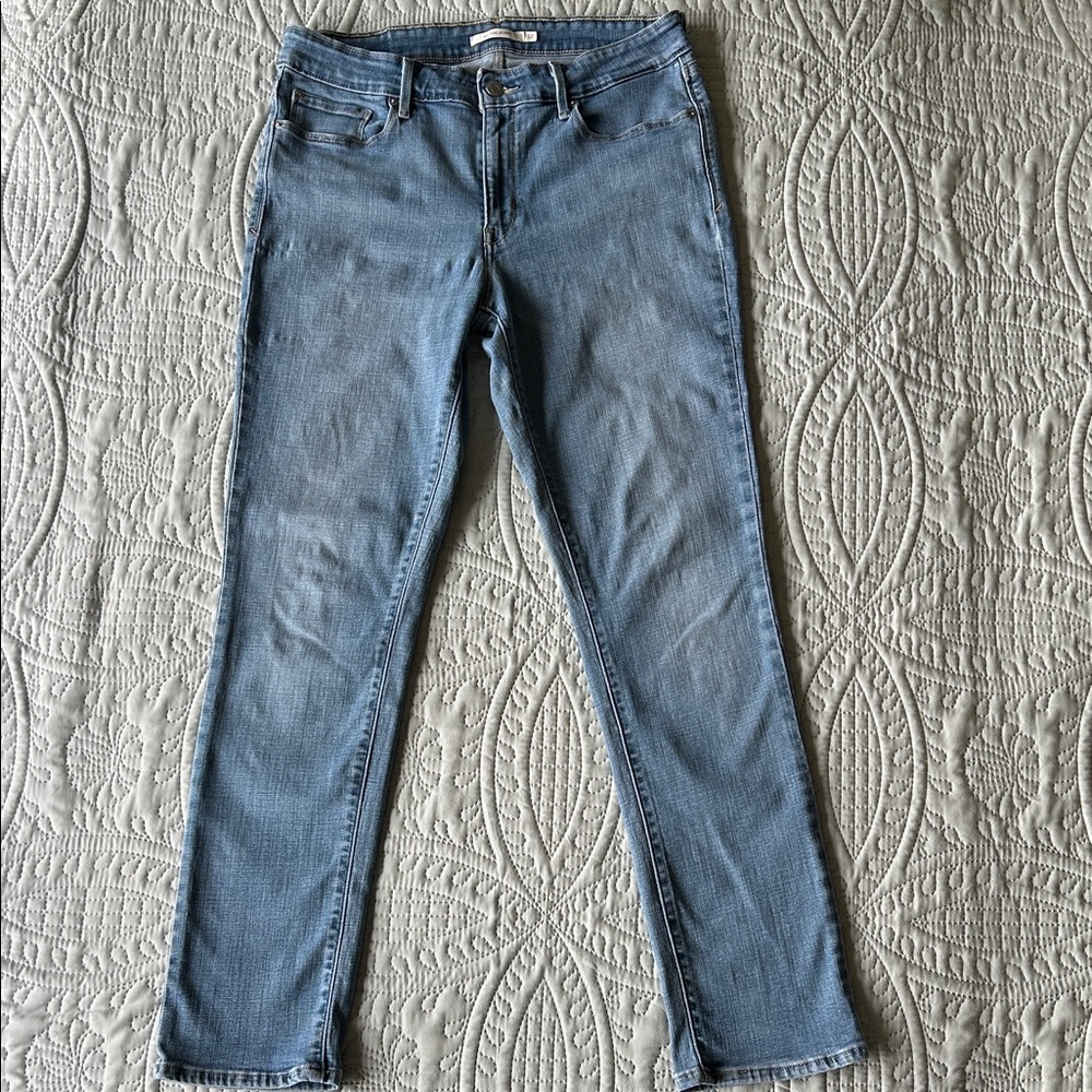 Classic Levi Strauss Light Blue/ Stone Washed Women's Mid rise, Skinny Jeans